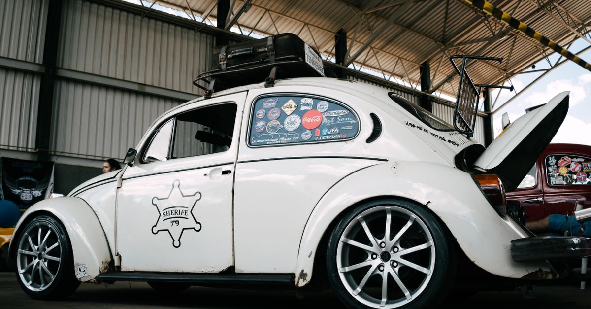 The Role of Window Graphics in Brand Identity